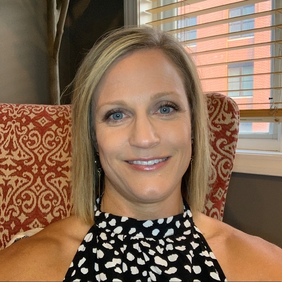 Meet your Posher, Jayne - Picture 1 of 1